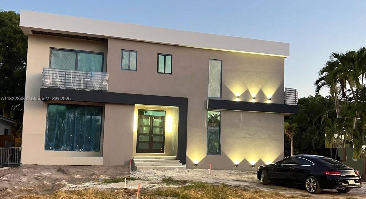 OPPORTUNITY IN POINSETTIA HIEGHTS, compare with NEW CONSTRUCTION FOR SALE in the area.