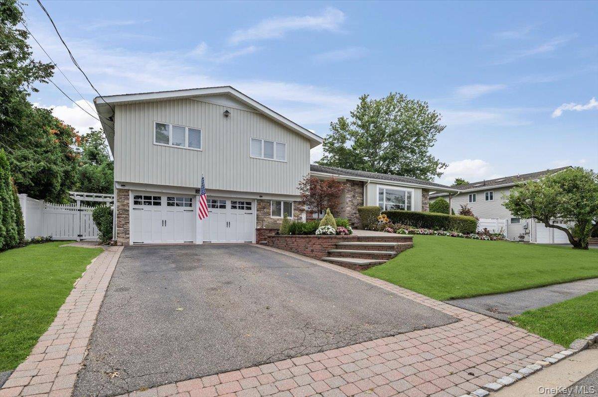 Welcome to Harbour Green Estates, where every day feels like a getaway.