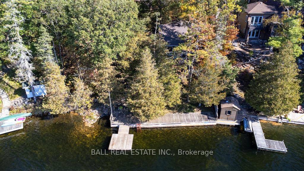 Solid 3 Season Cottage on Prestigious Stoney Lake.