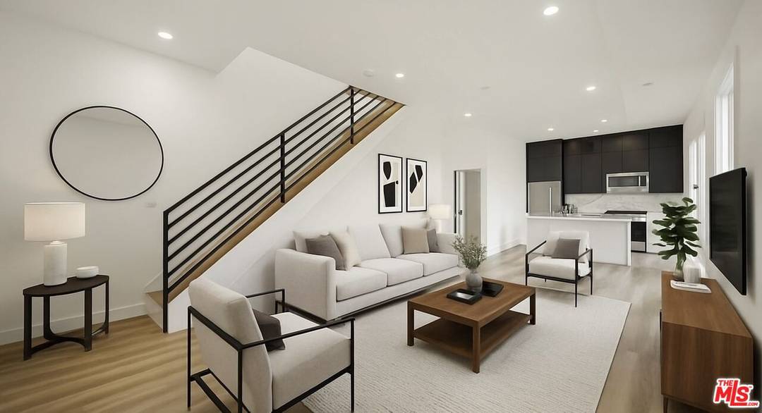 8662   Cadillac Ave 4BR La