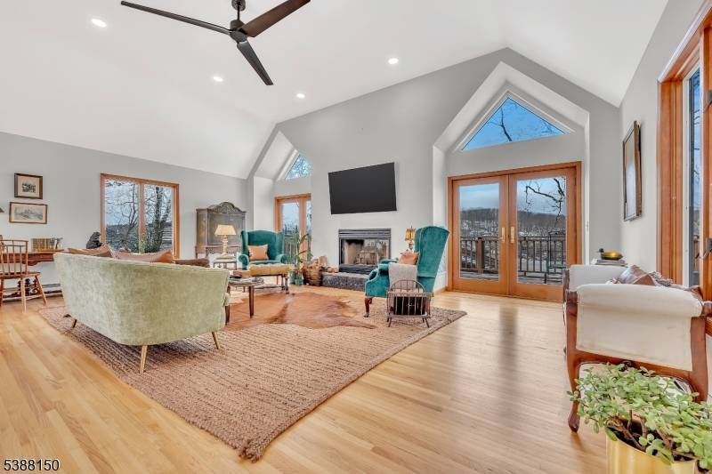 Welcome to easy lake living in one of New Jersey's most beloved lake communities, Glen Wild Lake.