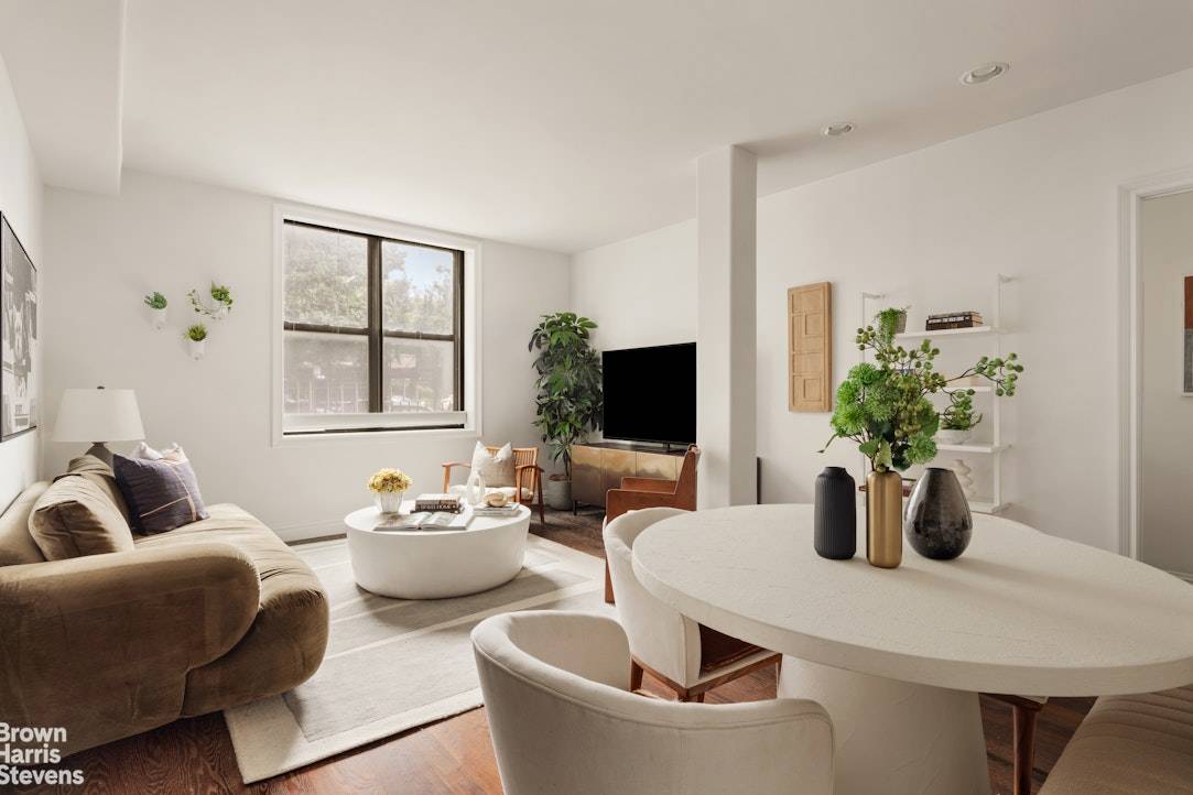 Welcome to 910 Union Street, 1B a spacious and quiet one bedroom condo near Prospect Park.