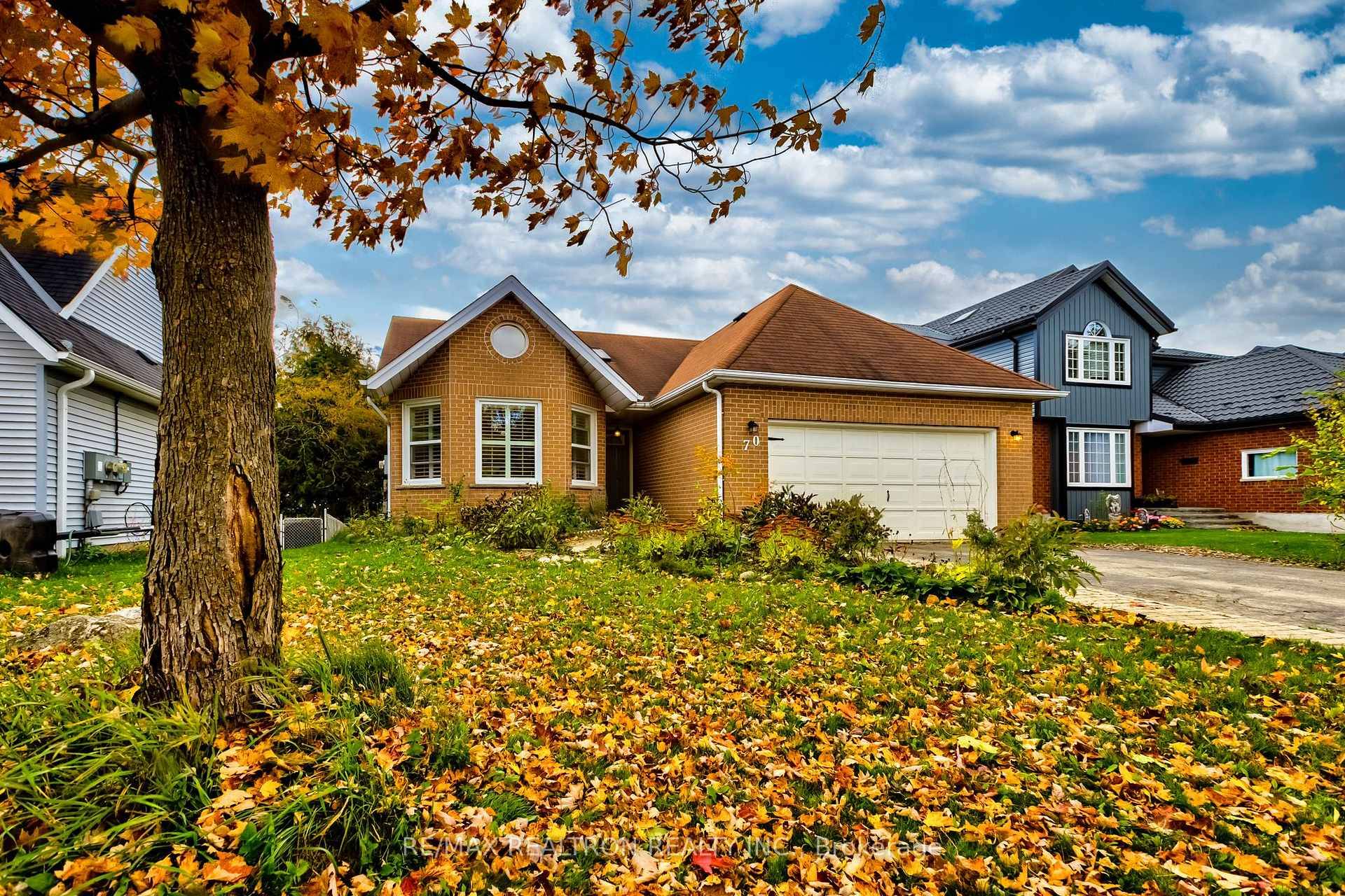 Welcome To 70 Pinnacle Crescent !