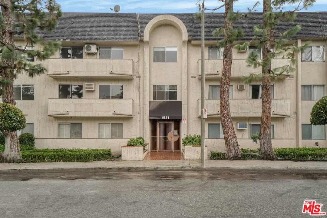 1831 Prosser Ave 2BR Beverlywood La