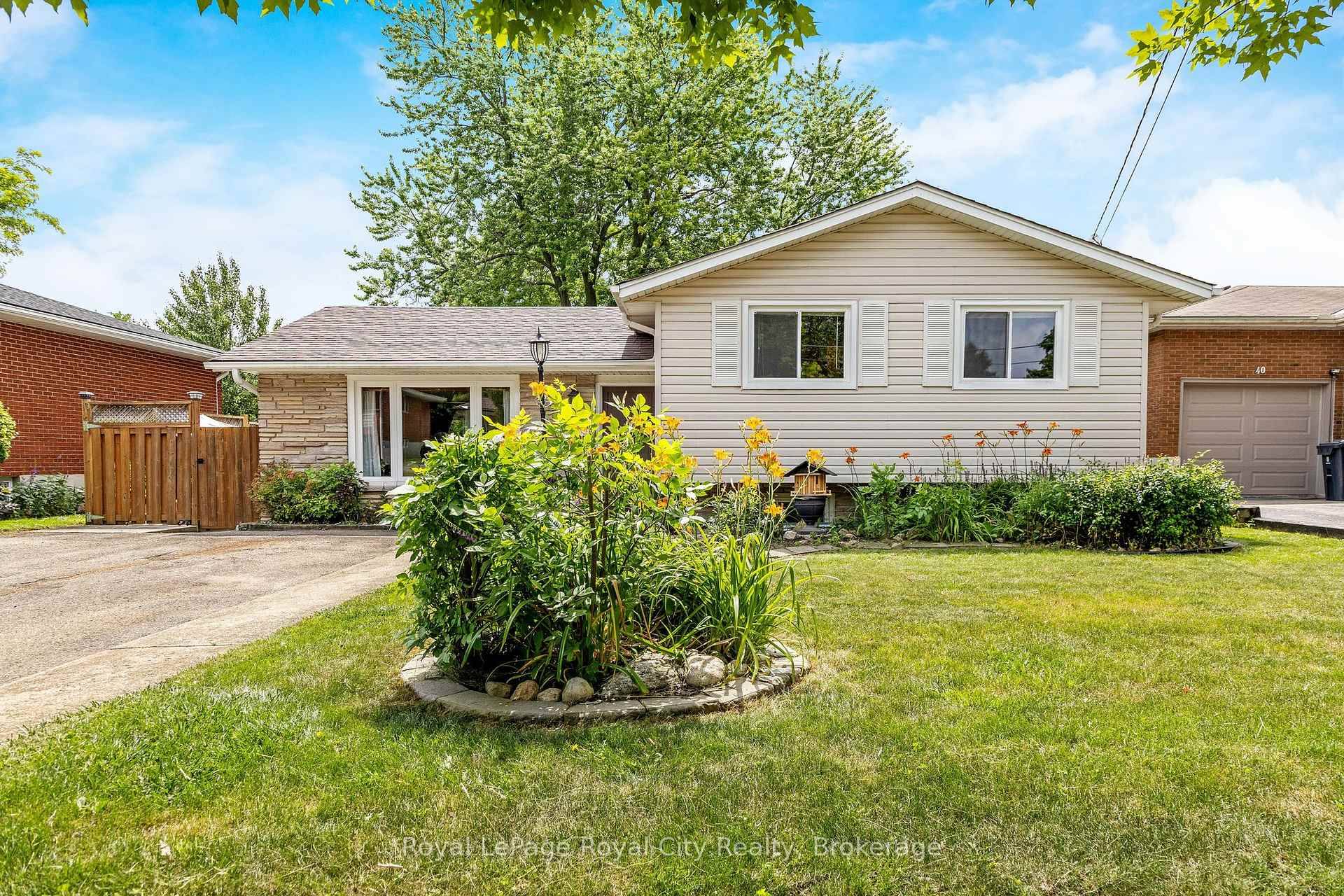 Welcome to 38 Algoma Drive in Guelphs North East End.