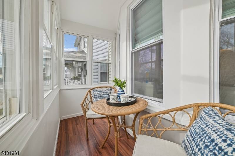 Looking for that elusive Brooklyn Townhouse aesthetic ?