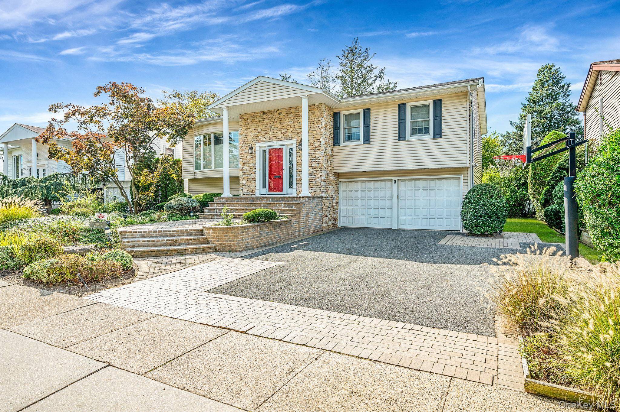 4 Bedrooms 3 Bathrooms Hi Ranch Prime Merrick Location Welcome to 2994 Lonni Lane, a beautifully maintained hi ranch style home nestled in one of Merrick s most desirable neighborhoods.