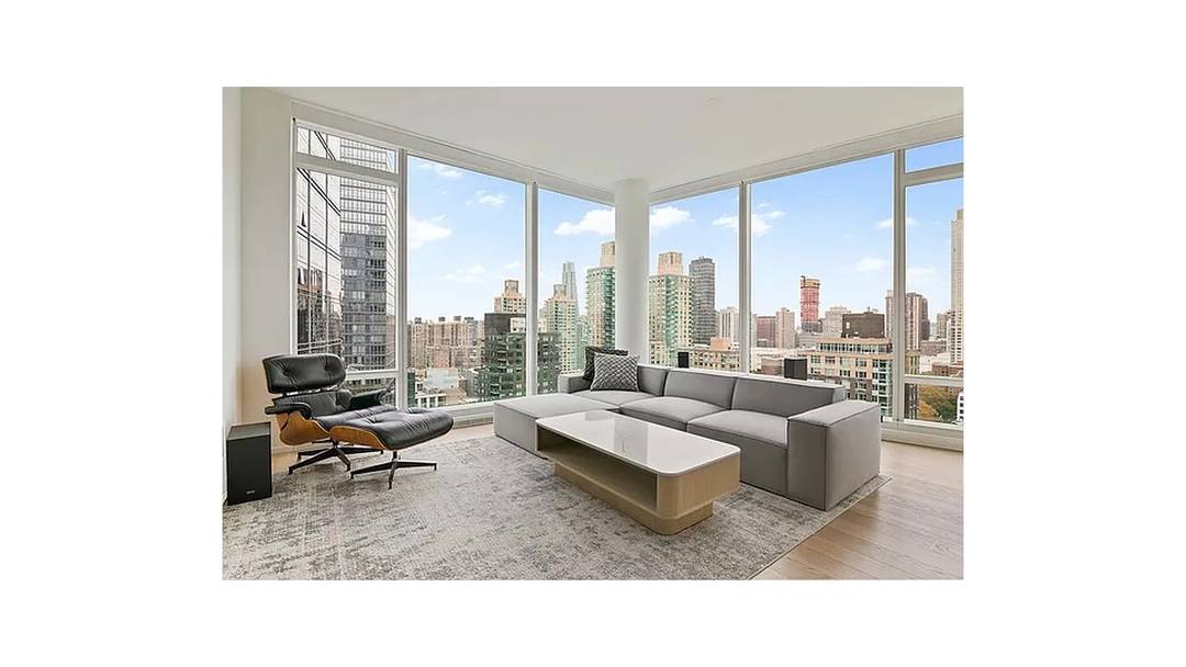 Experience NYC living at its finest in this magnificent, pristine FULLY FURNISHED or UNFURNISHED corner unit in the uber luxurious Waterline Square !