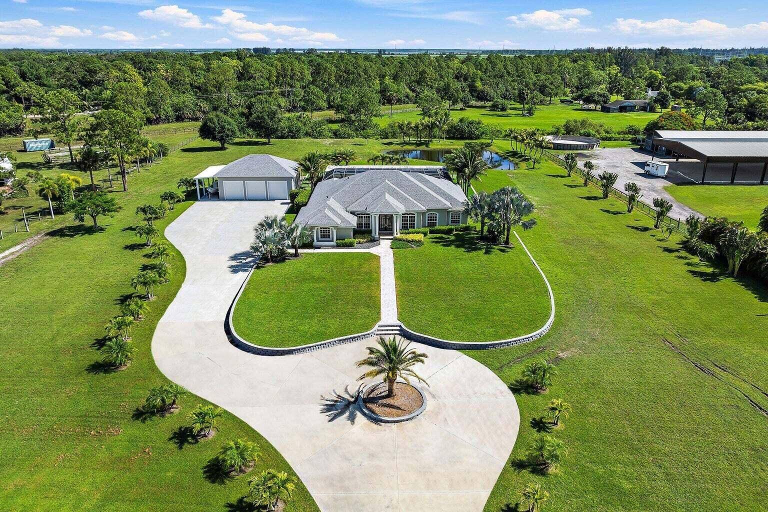 Welcome to your luxurious 5 acre private estate, a sanctuary of elegance and privacy featuring a custom CBS home built in 2018 by Vista builders.