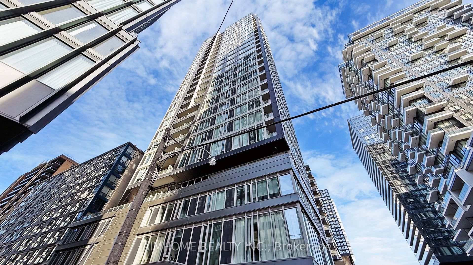 Executive 2 Bedroom Den South West Corner Large Unit, Located In The Heart Of Downtown Church Shutter.