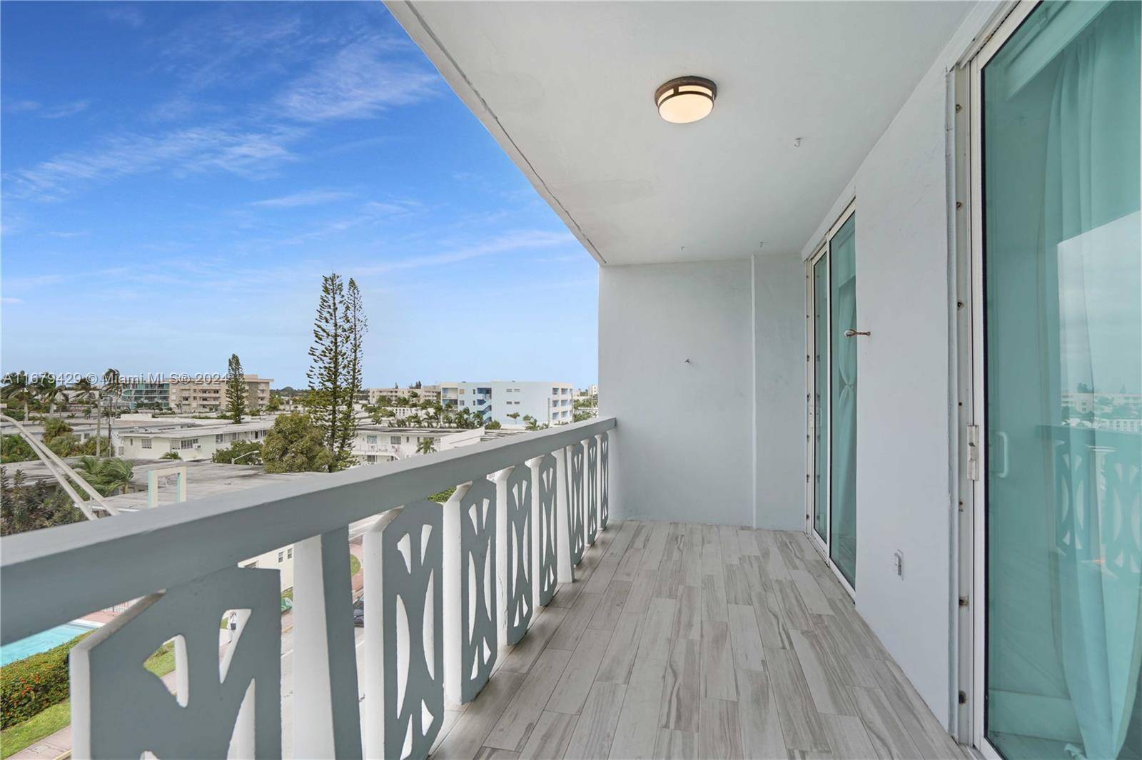 PRICED TO SELL ! ! BUILDING HAS RESERVES AND NO ASSESSMENT !