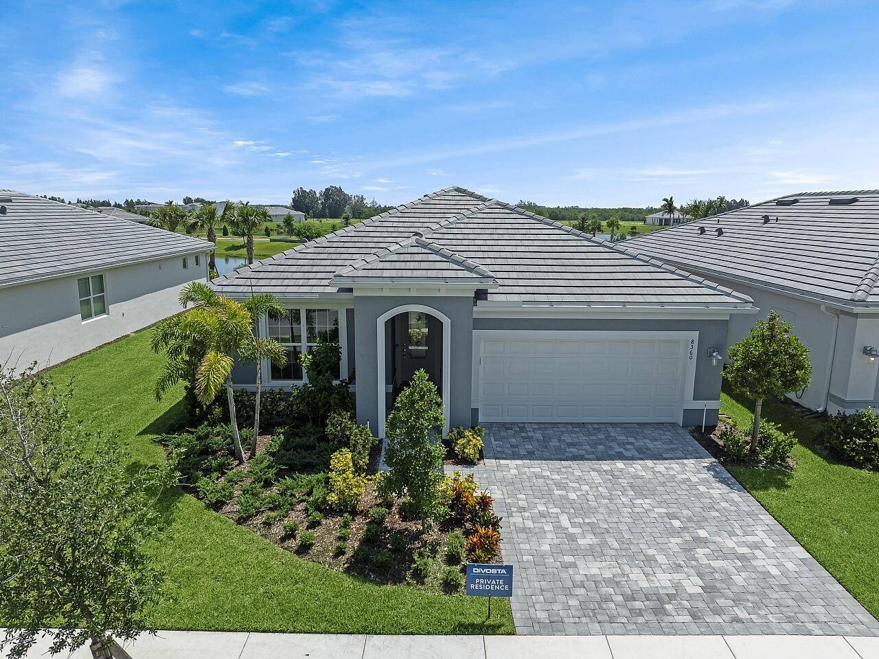 Brand New 2024 Build Single Story family home in Harbor Isles.