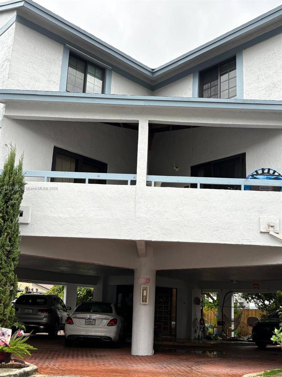 Welcome home to this stunning fully renovated 3 story townhouse in the sought after International Princess community !