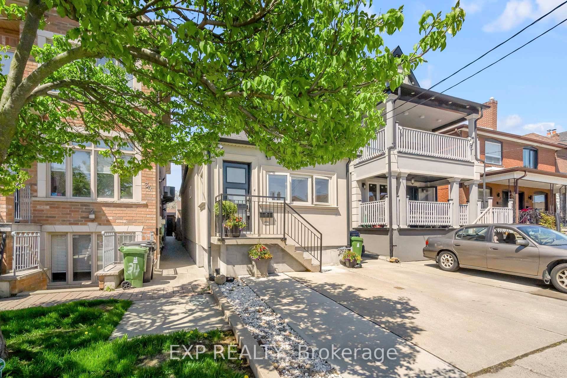 Welcome to your next move in Oakwood Village Toronto's best kept secret where community charm meets serious upside.