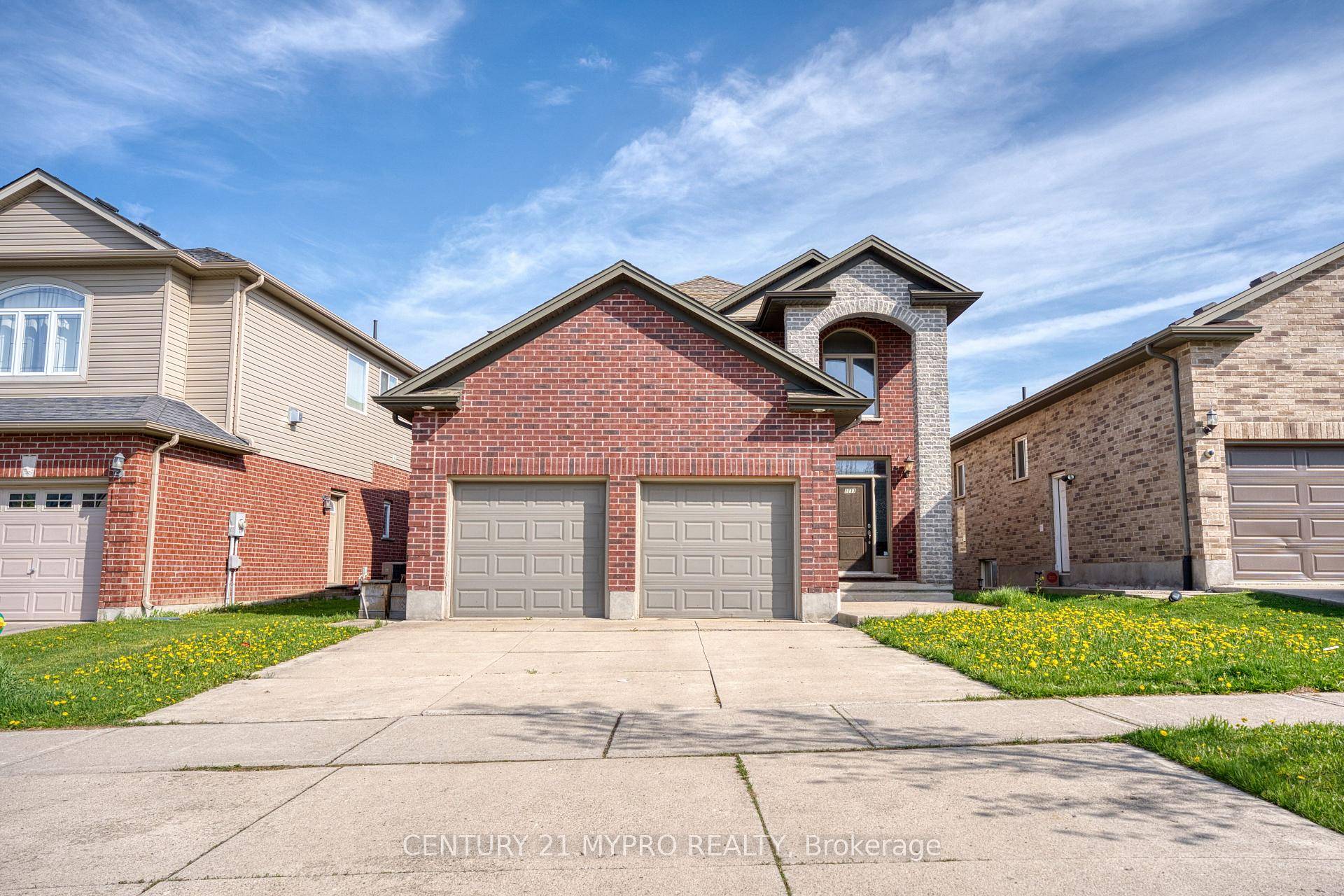Welcome to this stunning detached house situated in a family friendly neighborhood, featuring 4 1 spacious bedrooms, 3.