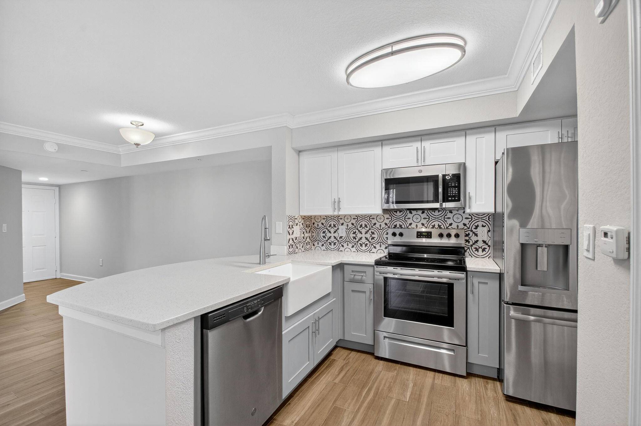 FULLY FUNDED RESERVES LOW HOA.