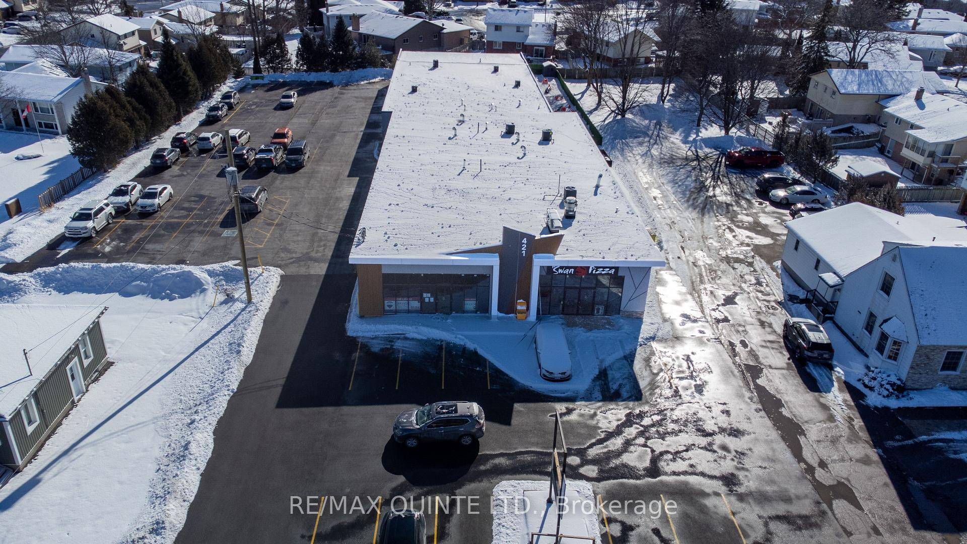 Premium 850 sqft lease opportunity.