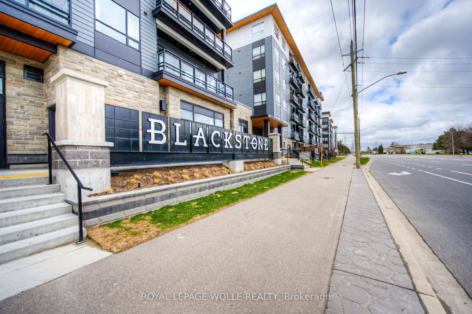 Welcome to Unit 309 at 247 Northfield Drive E.