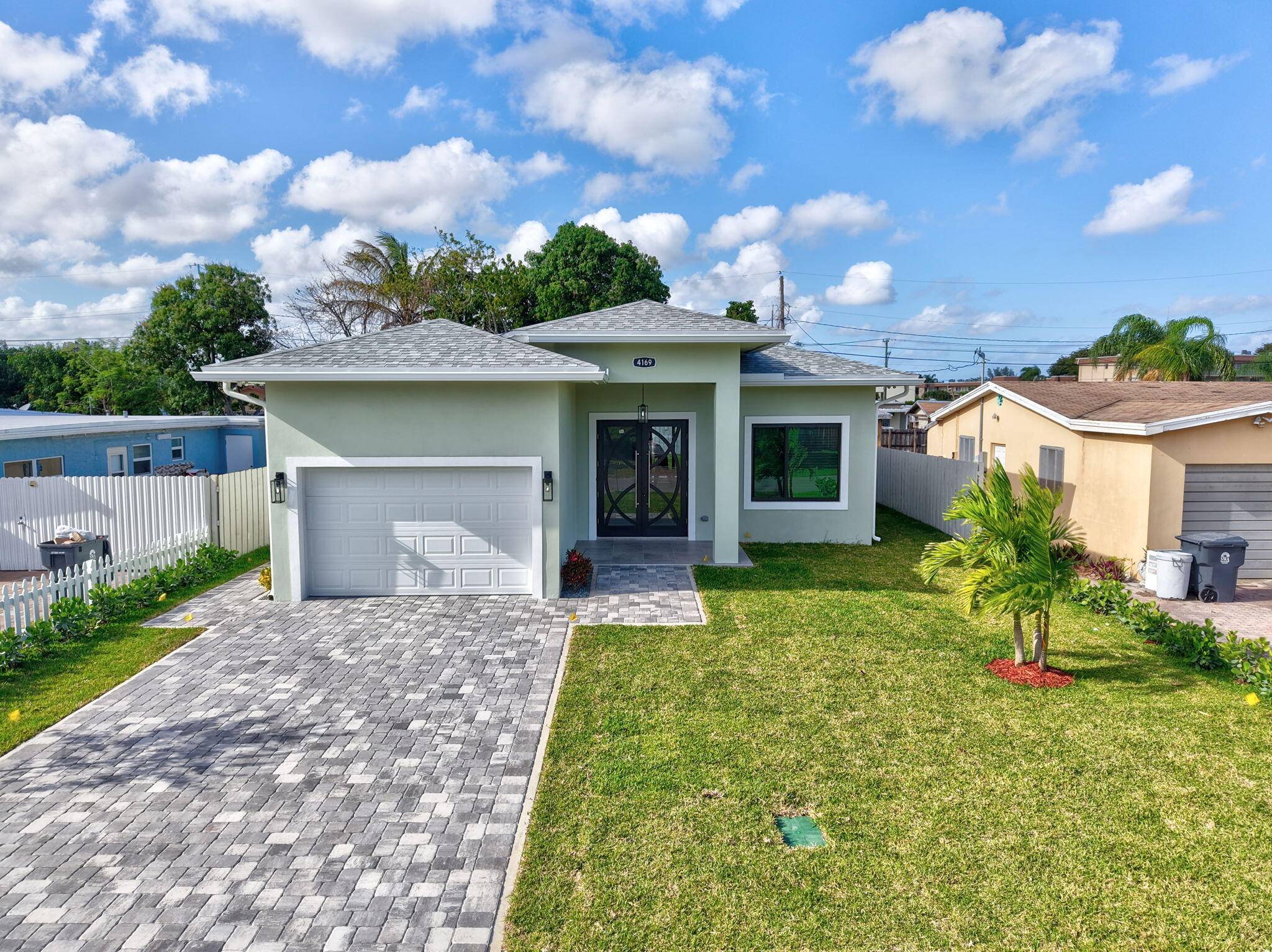 New construction 3BD 2BA home in West Palm Beach 2025 build with no HOA !