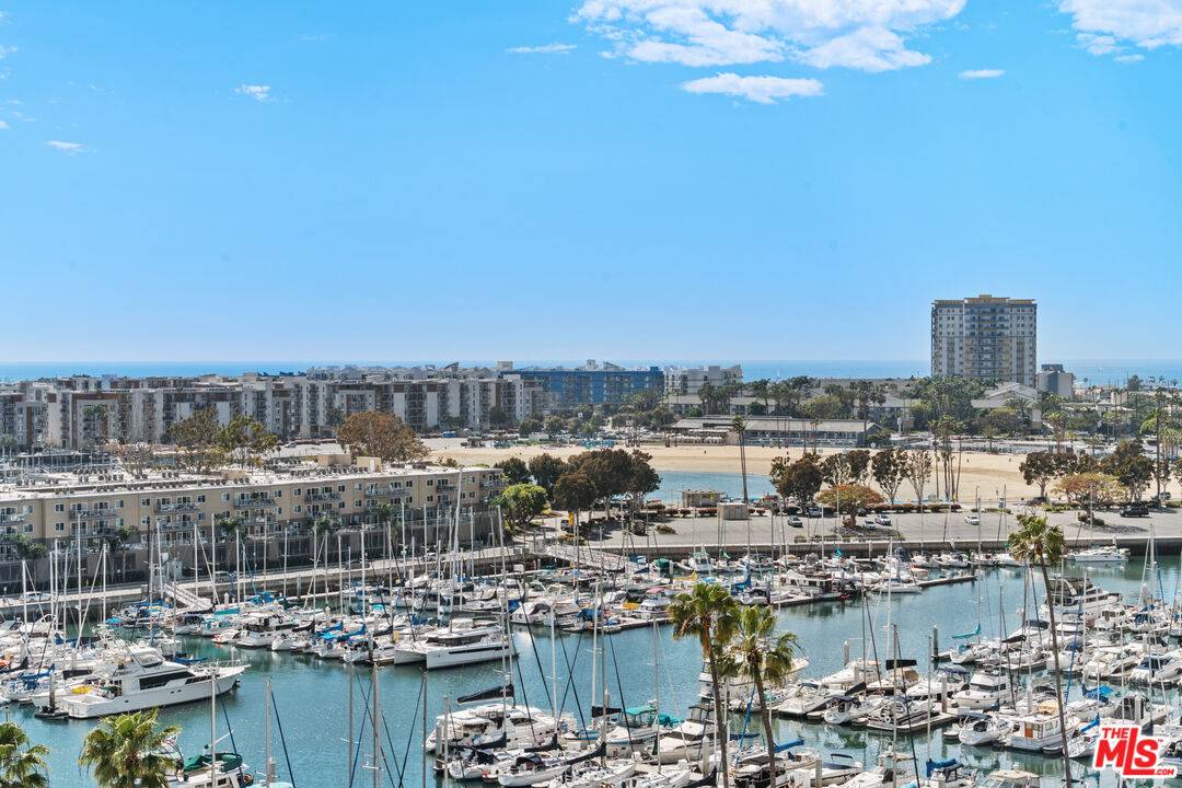 4314 Marina City DR 2BR Marina Del Rey La