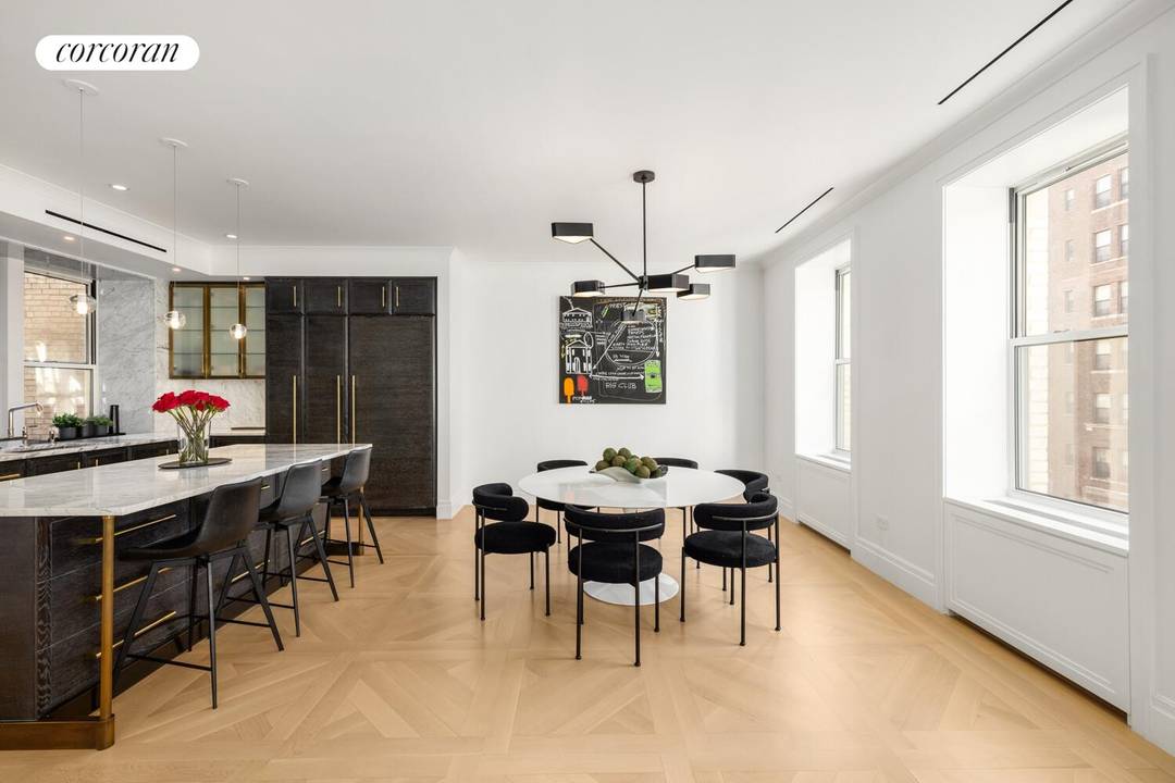 Mint 3BR 3BA in Full Service Prewar Condominium An impeccably maintained, turnkey residence offering prewar scale and modern luxury finishes at 498 West End Avenue, a distinguished Upper West Side ...