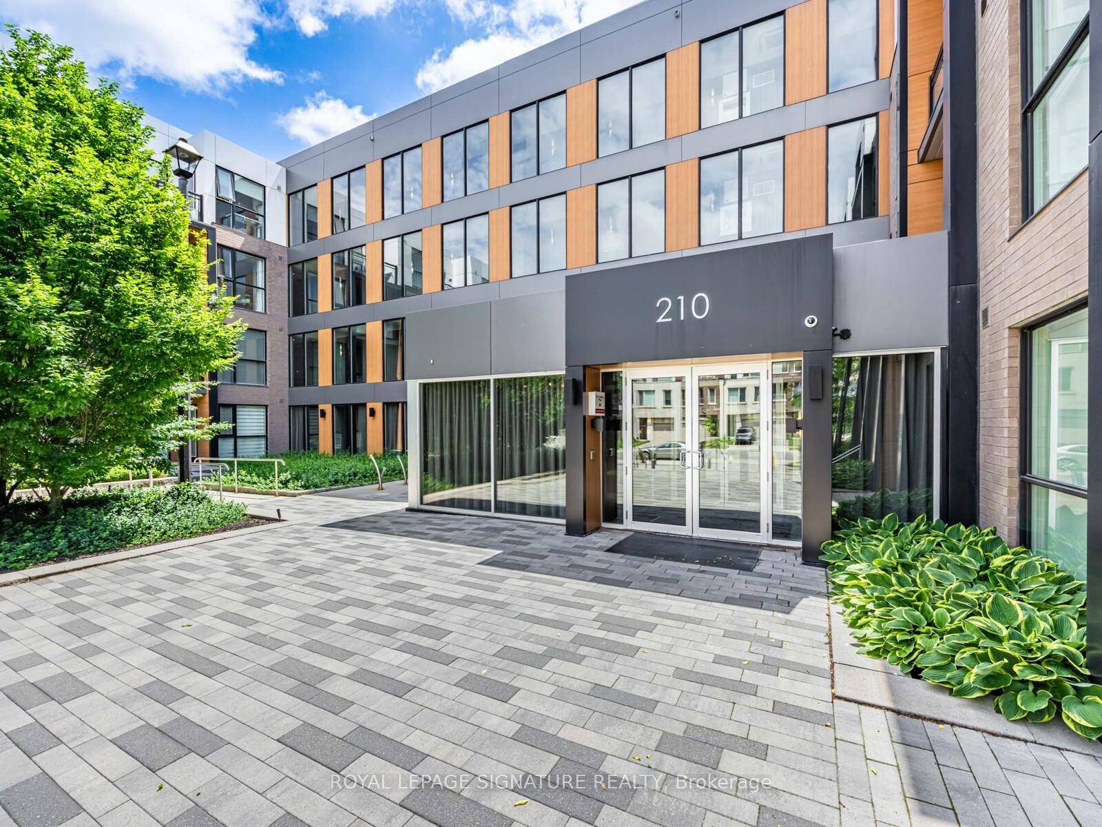 Welcome to Trafalgar Landing by Great Gulf a warm and inviting low rise condo community in the heart of North Oakville.