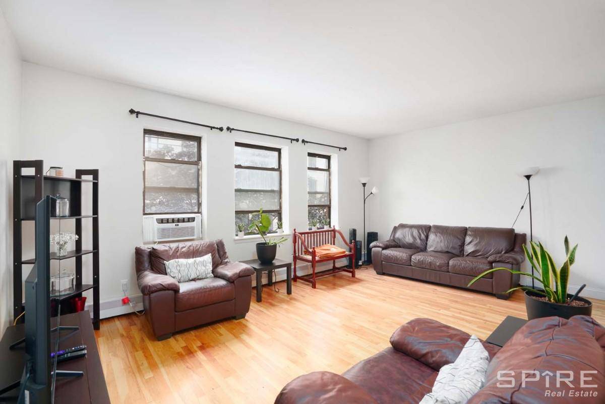 Rare Find Private 3BR Apartment W D, Great Light, Dishwasher10 Bullet Points for StreetEasy Zillow Highlights 3 spacious bedrooms, 1 full bathroom Brand new luxury in unit washer amp ; ...