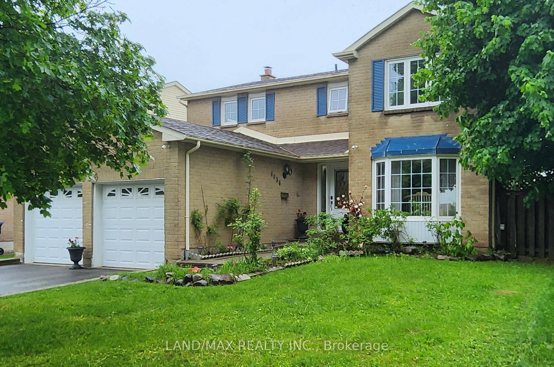 Don't Miss This Incredible Opportunity To Own A Spacious, Updated Family Home In One Of Mississauga Most Desirable And Convenient Neighbourhoods !