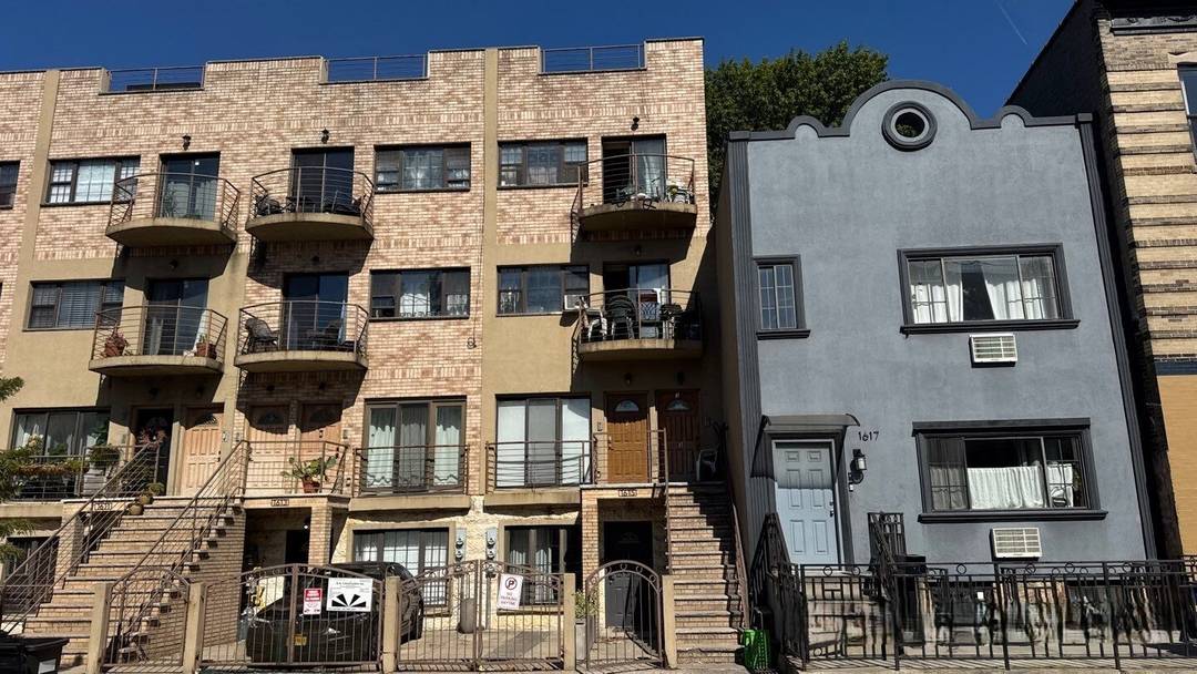 Condo style home featuring 3 bedrooms, 2.