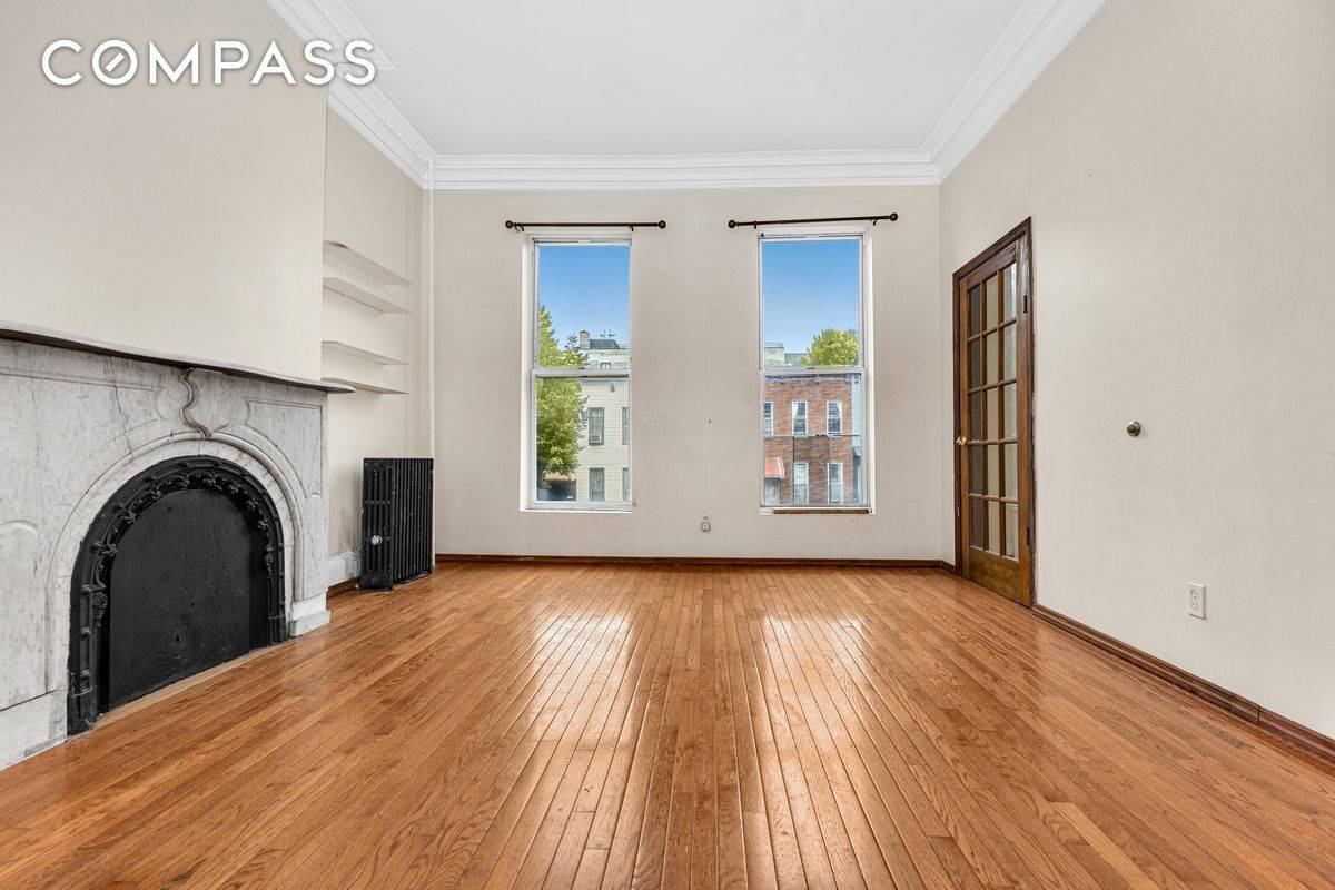 116 Ryerson Street Legal Three Family Brick Townhouse in Clinton Hill Located on a quiet, tree lined street in the heart of Clinton Hill, 116 Ryerson Street is a legal ...