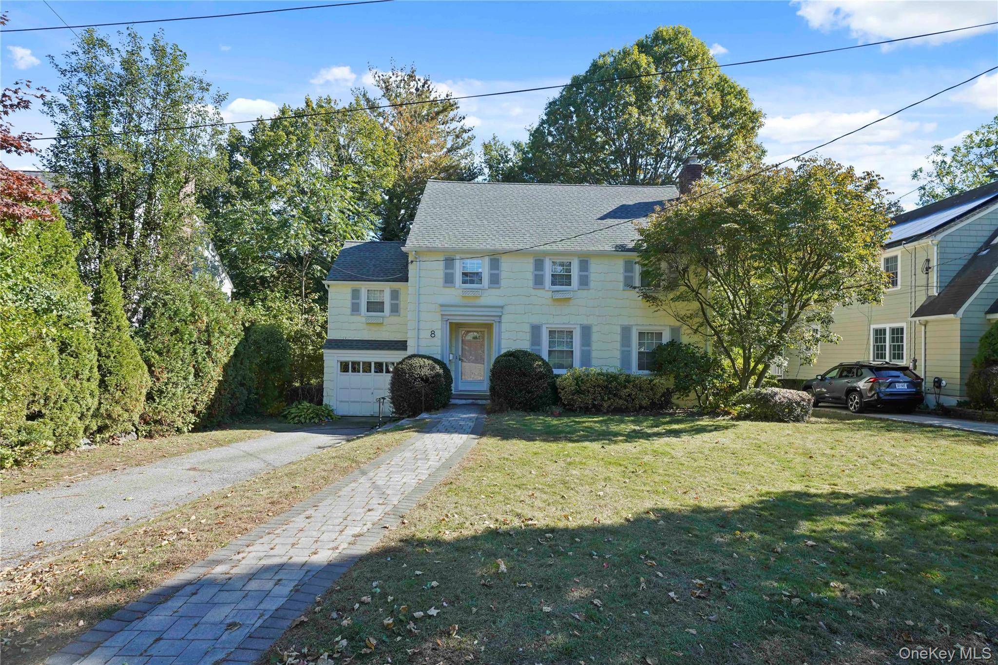 Welcome home to this classic colonial !