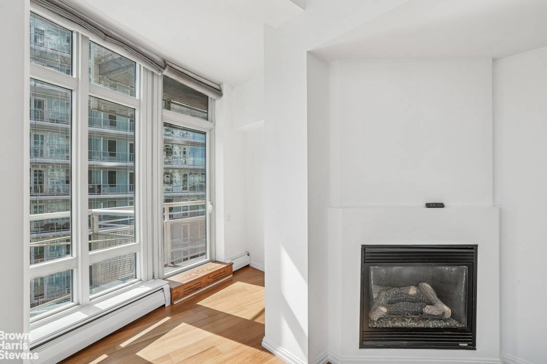 SOARING 20FT CEILING 2BED 2BATH 2BALCONIES Welcome to your dream home with dramatic 20ft ceiling.