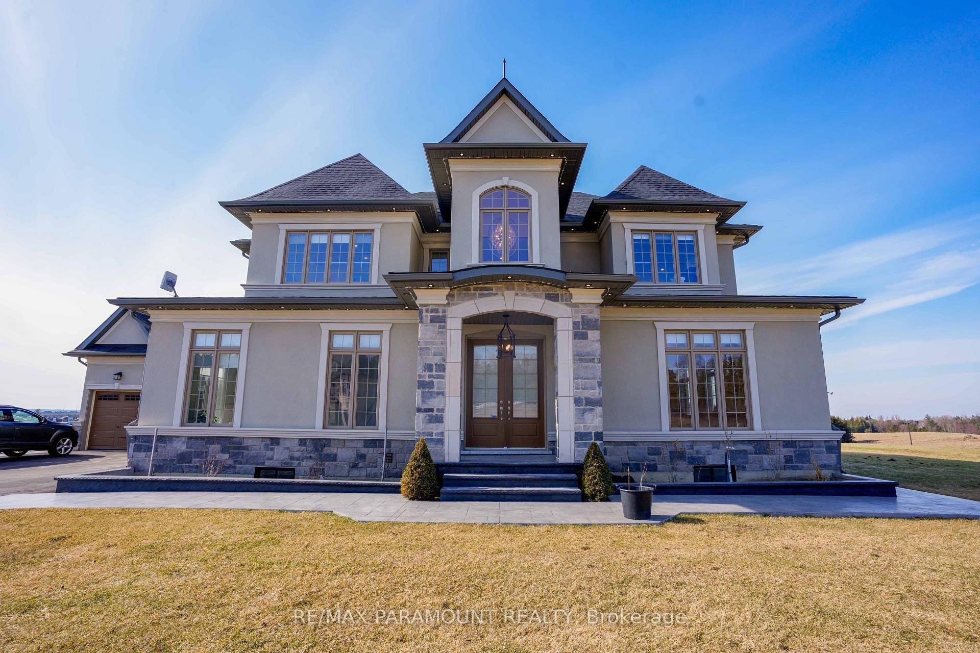 Welcome to your private sanctuary in the prestigious Palgrave community !