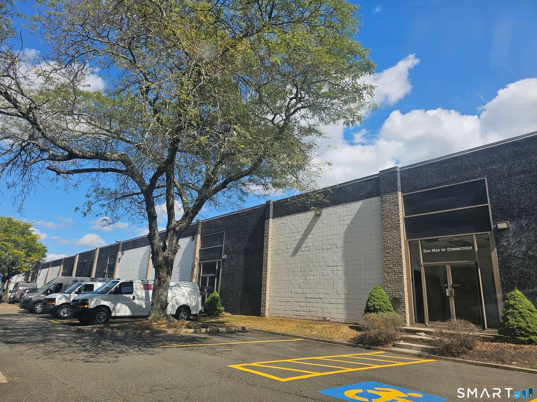 Up for sale is a two condominium, approximately 10, 200 square foot industrial flex property located at 131 Leeder Hill Drive in Hamden, Connecticut, within the Powder Farm Park Association.
