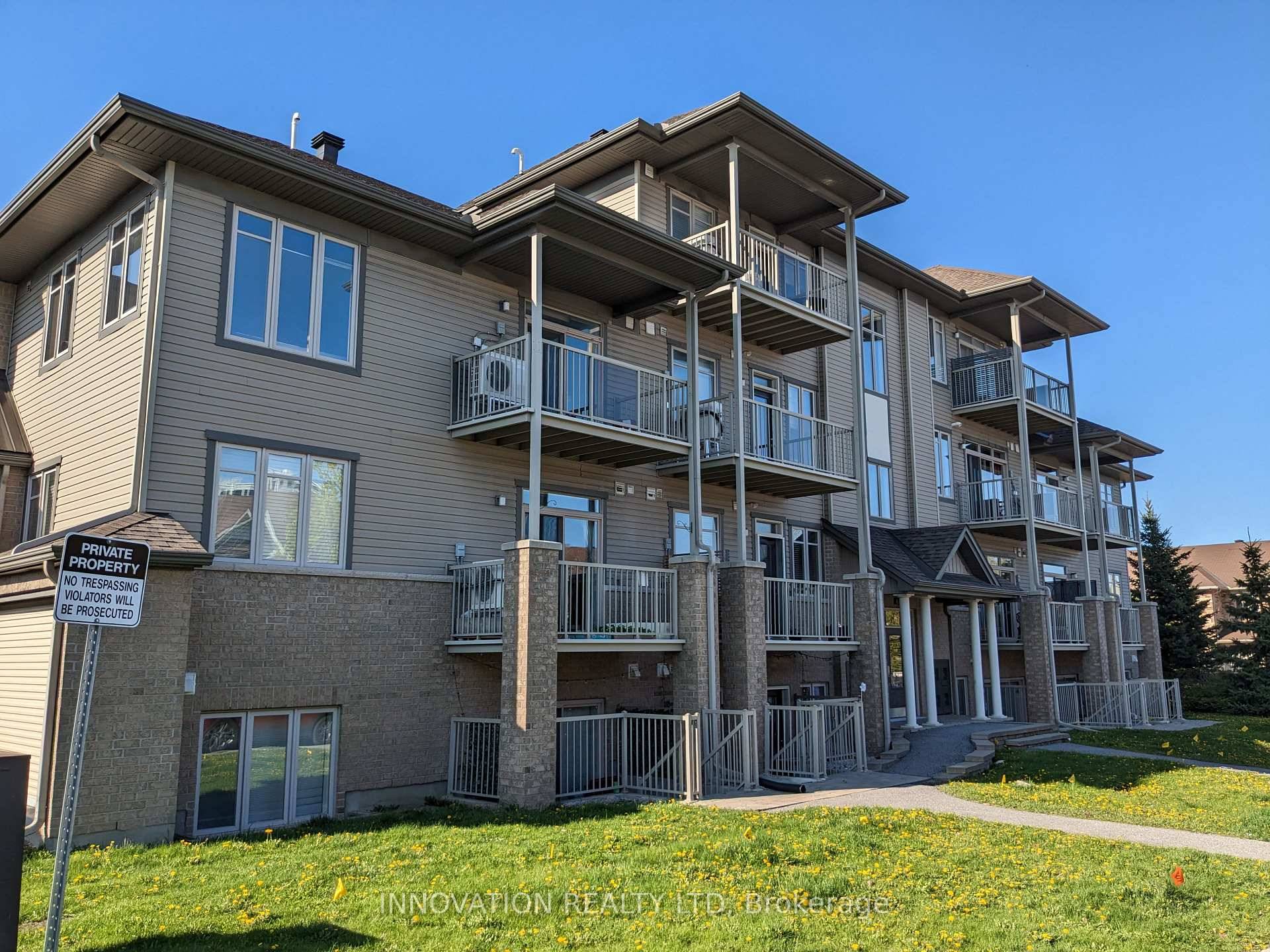 Welcome to your new home in the heart of Barrhaven !