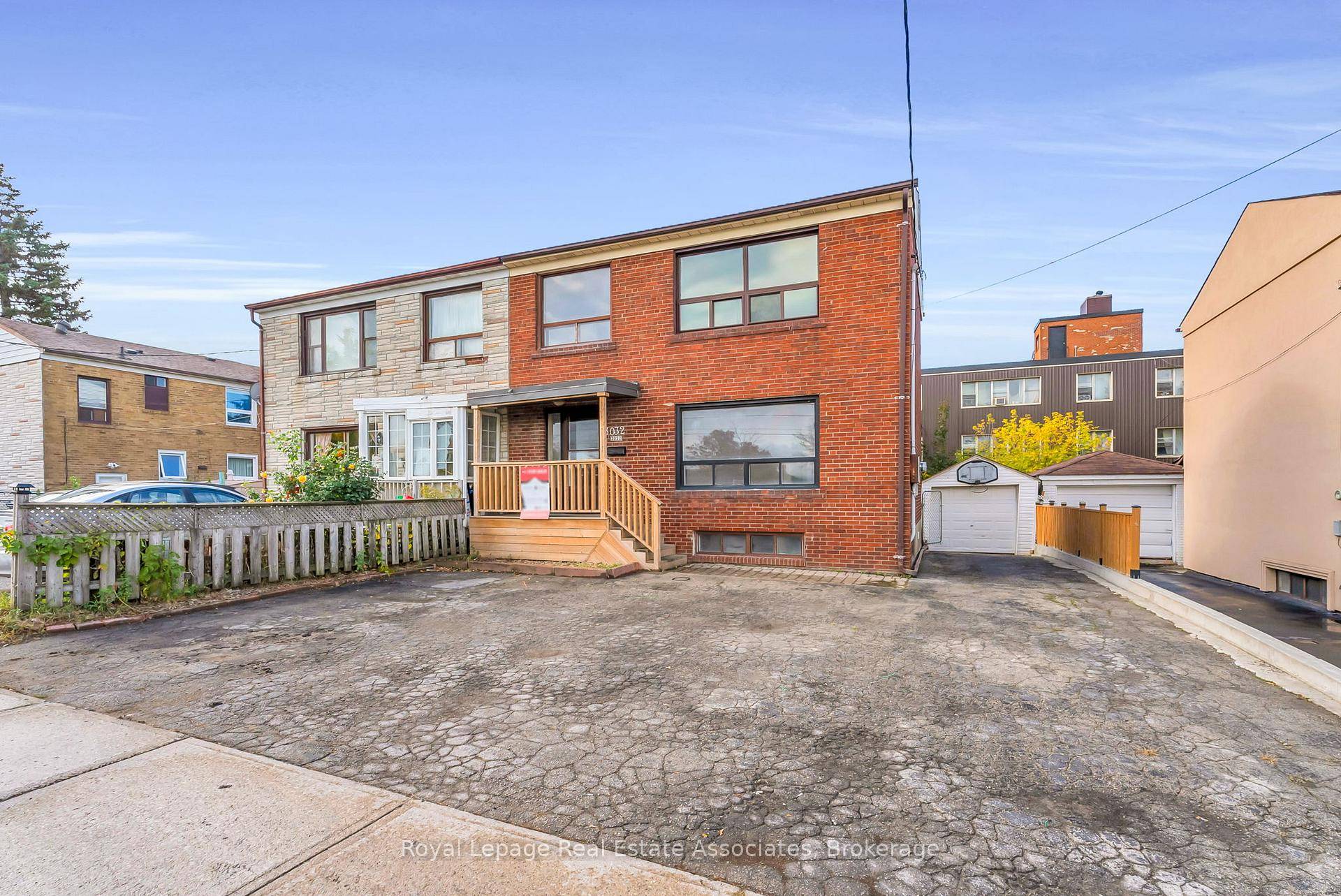 Welcome to a rare opportunity in one of Toronto's most dynamic locations !