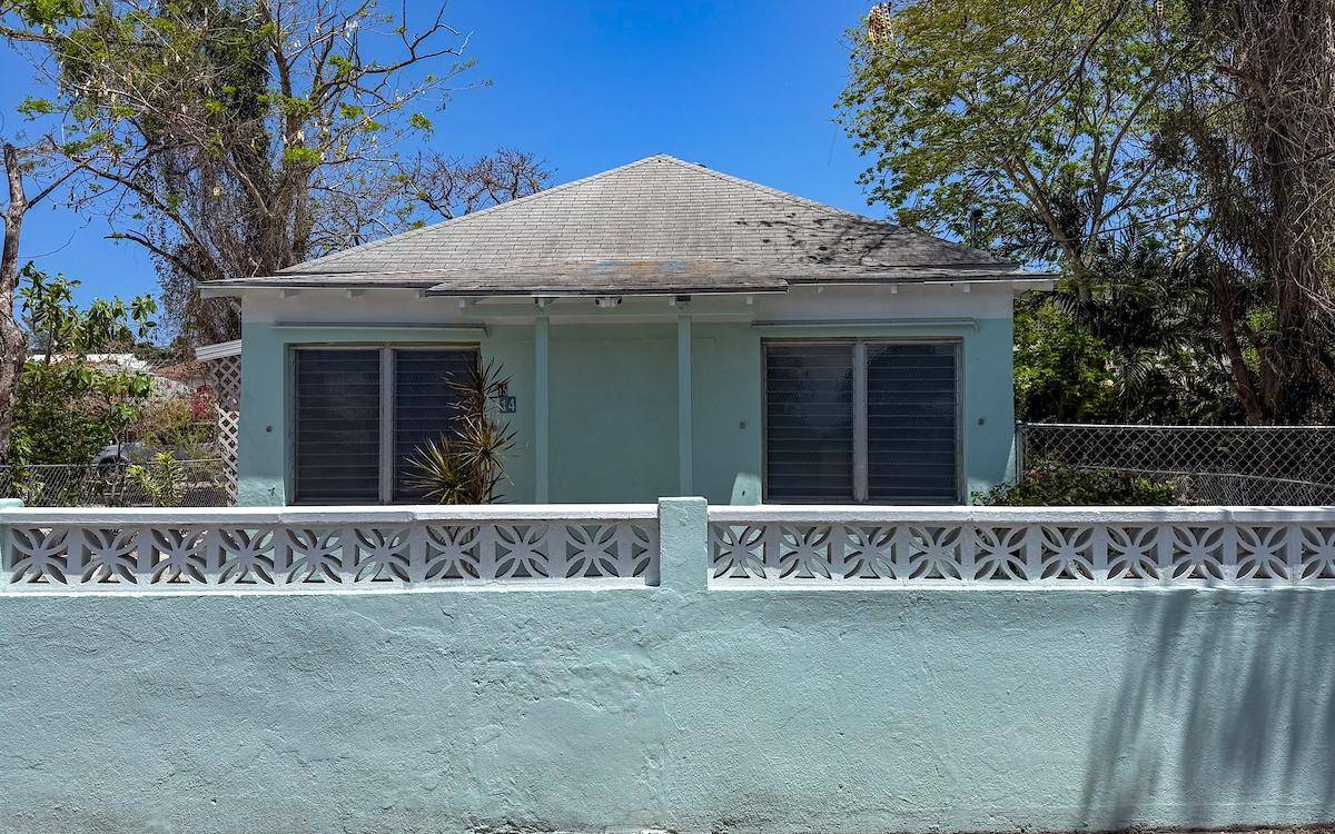 HARLEY STREET MT ROYAL Single Family Home New-Providence