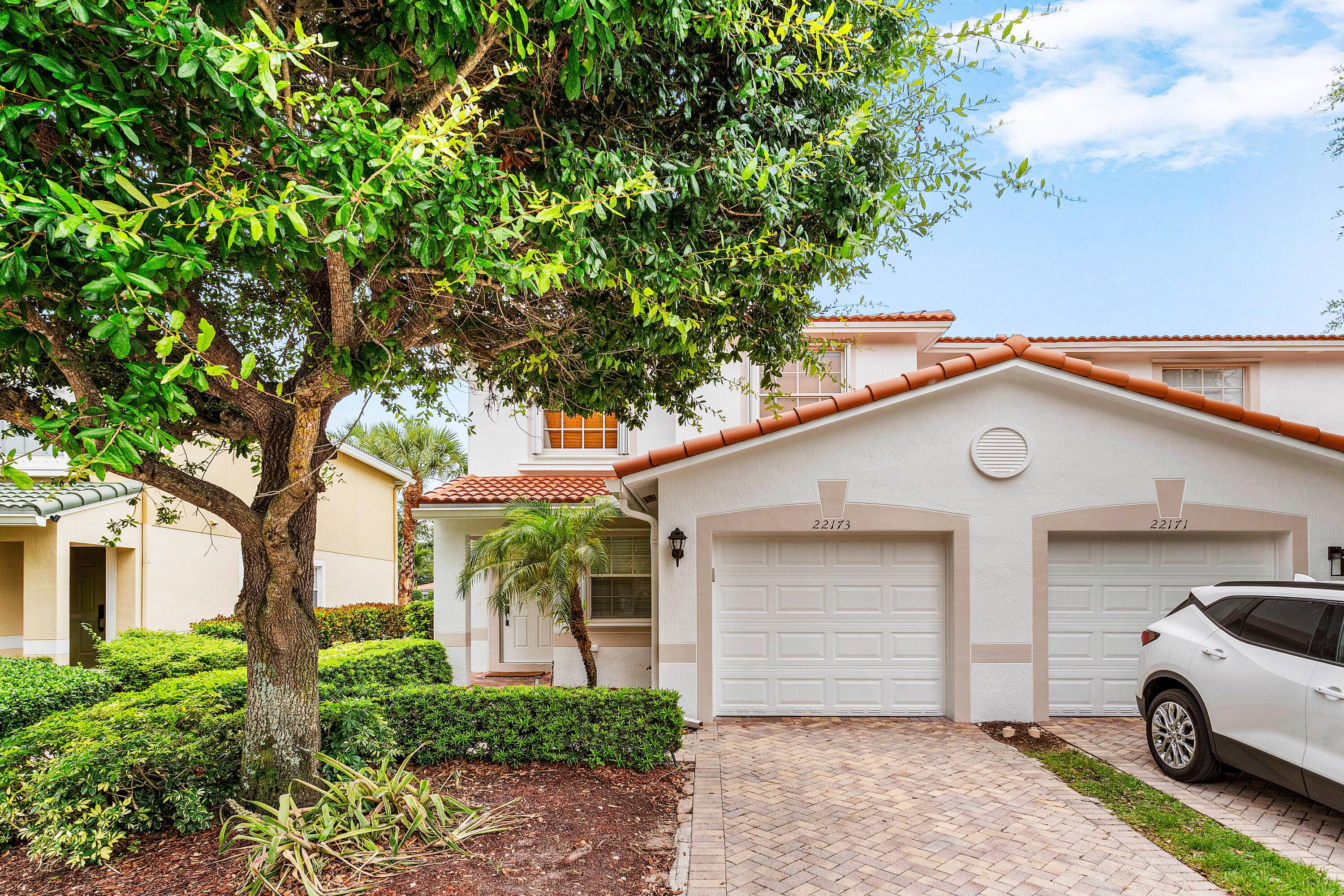 Fully Renovated Corner Unit with the Best Lake View in Gated Royal WoodsWelcome home to this completely updated 3 bedroom, 2.
