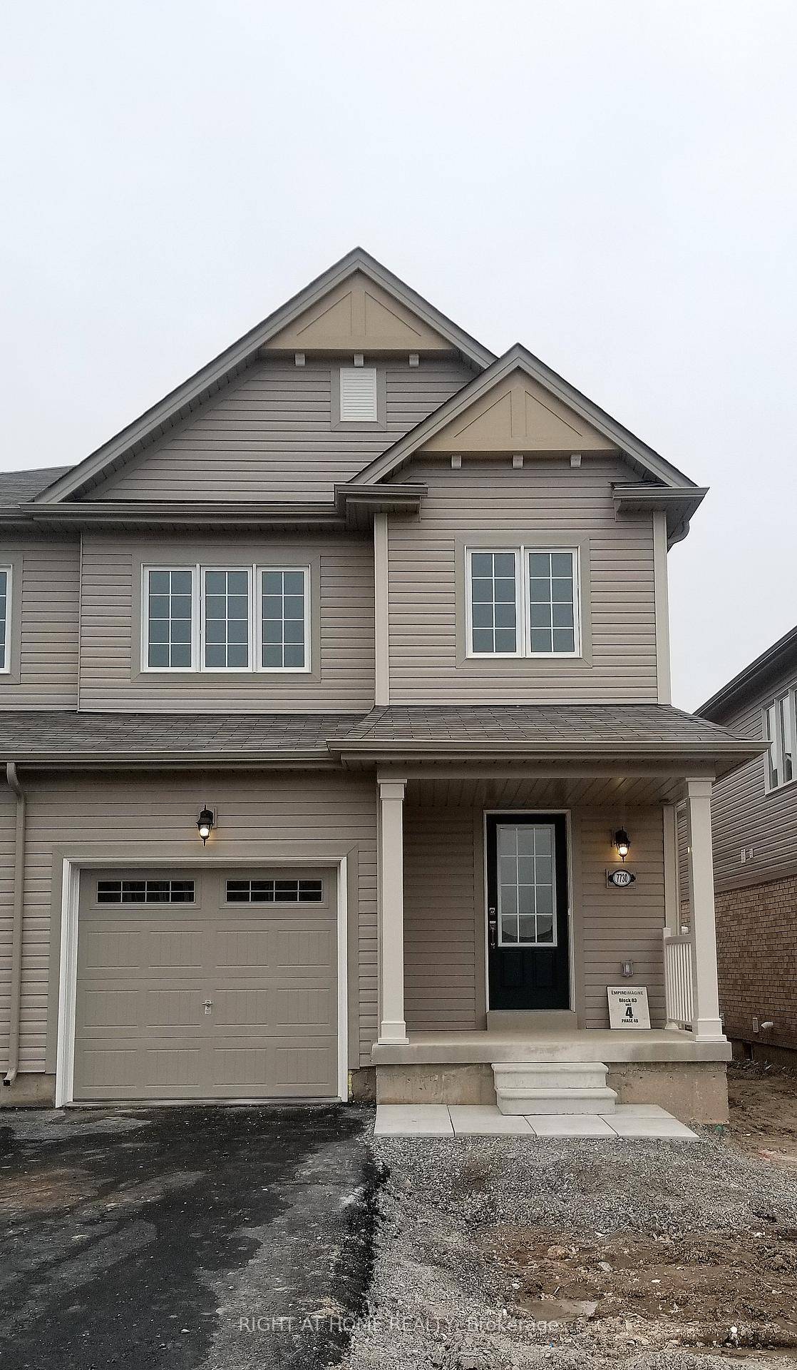 Beautiful Freshly Painted 3 Bedroom, 2.