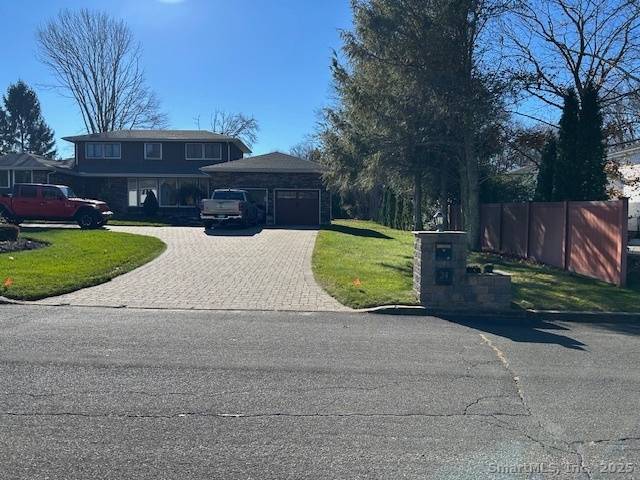 This beautiful 3 Bedroom spacious colonial with main floor Primary Bedroom Suite, Family Room off Eat in Kitchen, Formal Dining and Living room and Fully Finished basement complete with Exercise ...