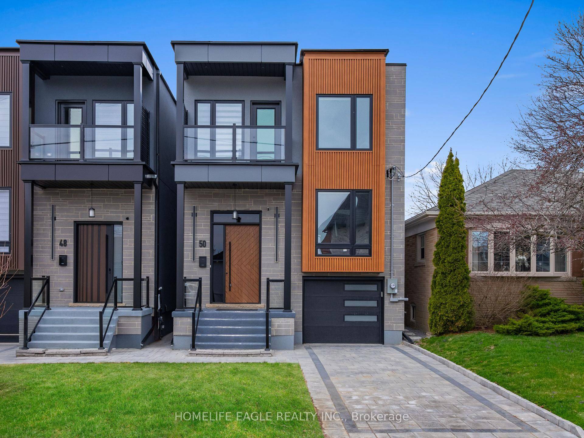 Luxurious 4 2 Bedroom amp ; 5 Bathroom Detached Nestled In One Of Toronto's Highly Sought After Communities Surrounded By Custom Homes Situated On A Premium 125 Ft Deep Lot ...