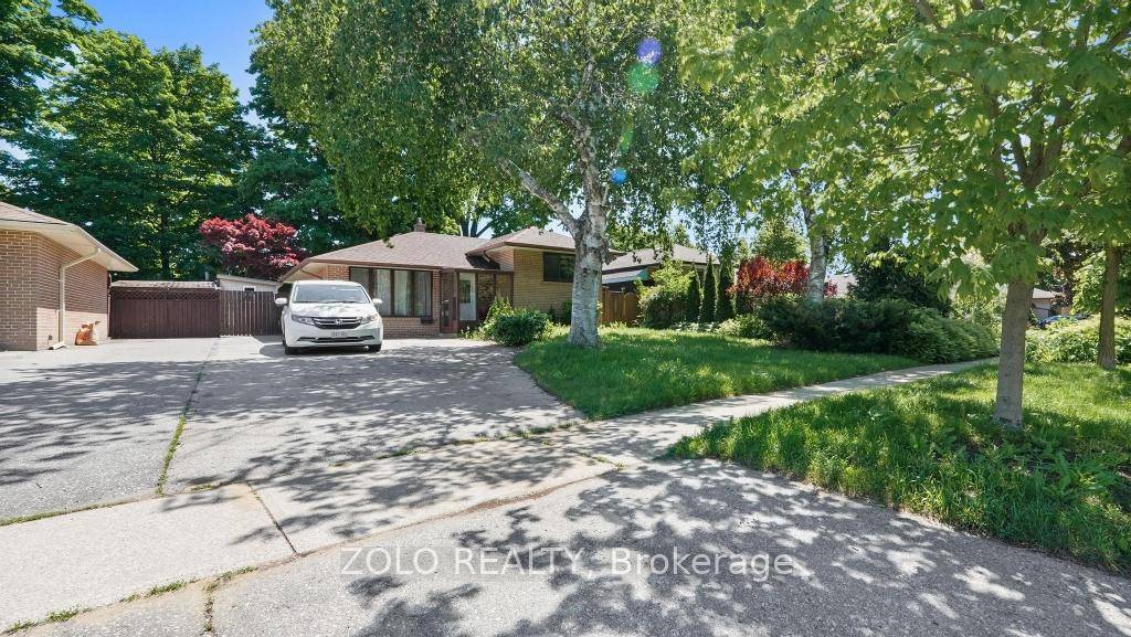 MOTIVATED SELLERS ! Fantastic opportunity for investors, builders, or first time homebuyers !