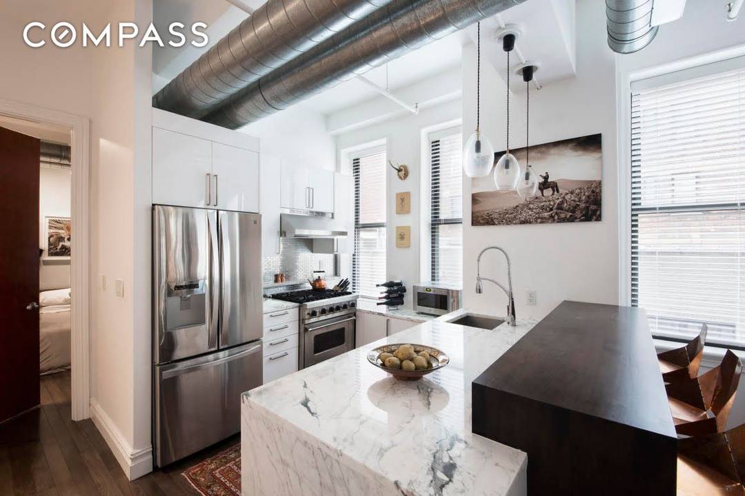 Triple Mint NoMad Condo Loft Introducing 5C, a meticulously renovated 1 bedroom, 1 bathroom loft, spanning 750 square feet in the heart of NoMad.