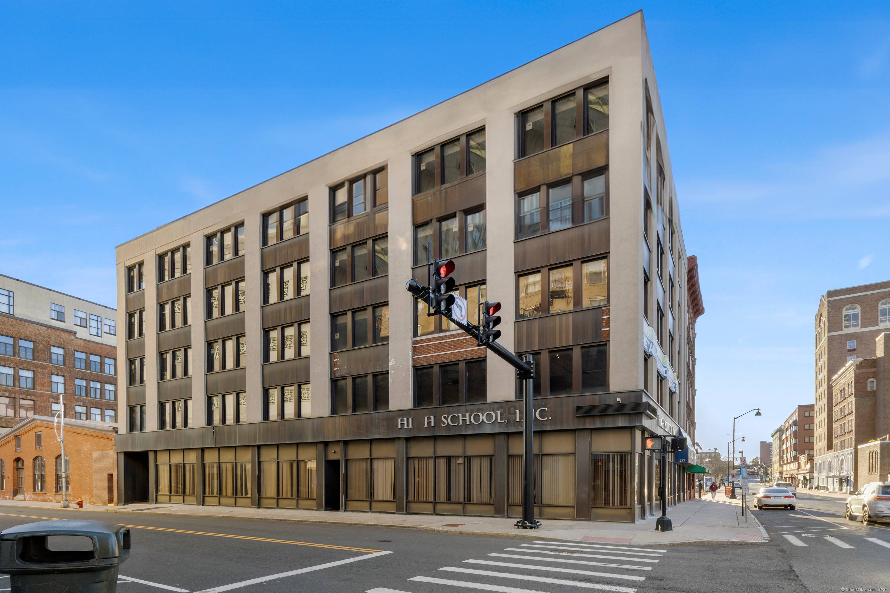 Welcome to an unparalleled opportunity in the heart of downtown Hartford an exceptional chance to spearhead the development of a residential haven in an enviable location !