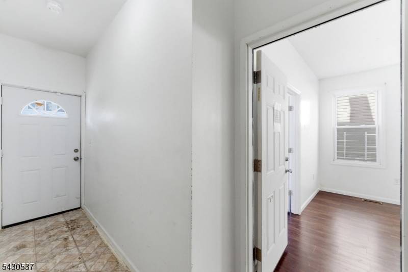 Welcome to 256 21st St, Irvington, NJ ?
