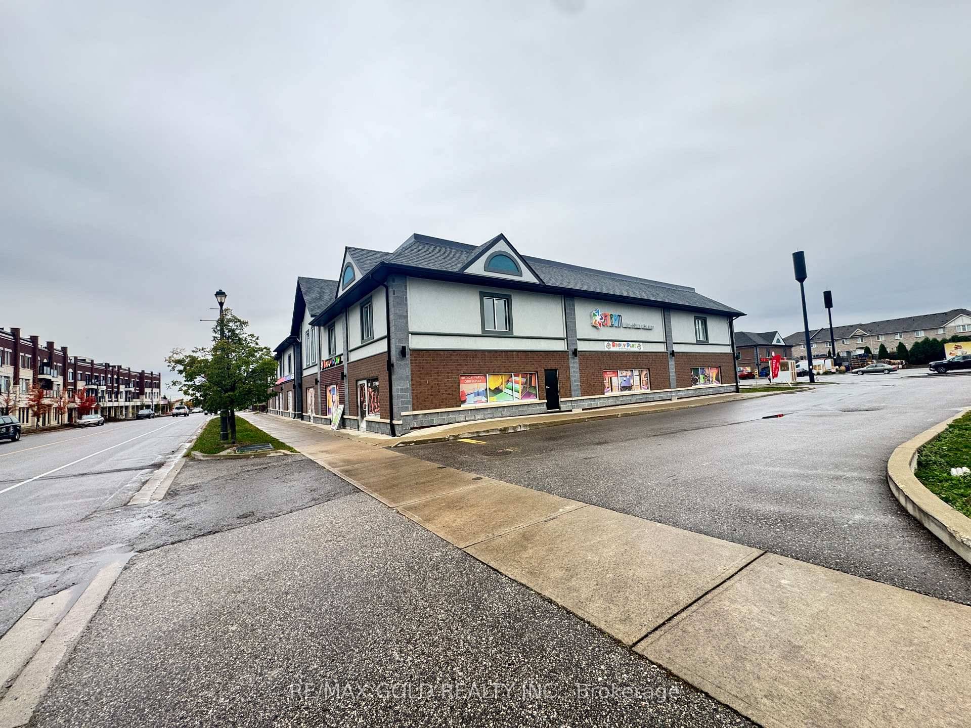 Premium Retail amp ; Office Units available for Lease in Strawberry Fields Plaza, Caledon !