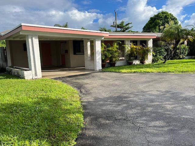 Charming North Andrews Gardens single family home on an oversized lot and a half !