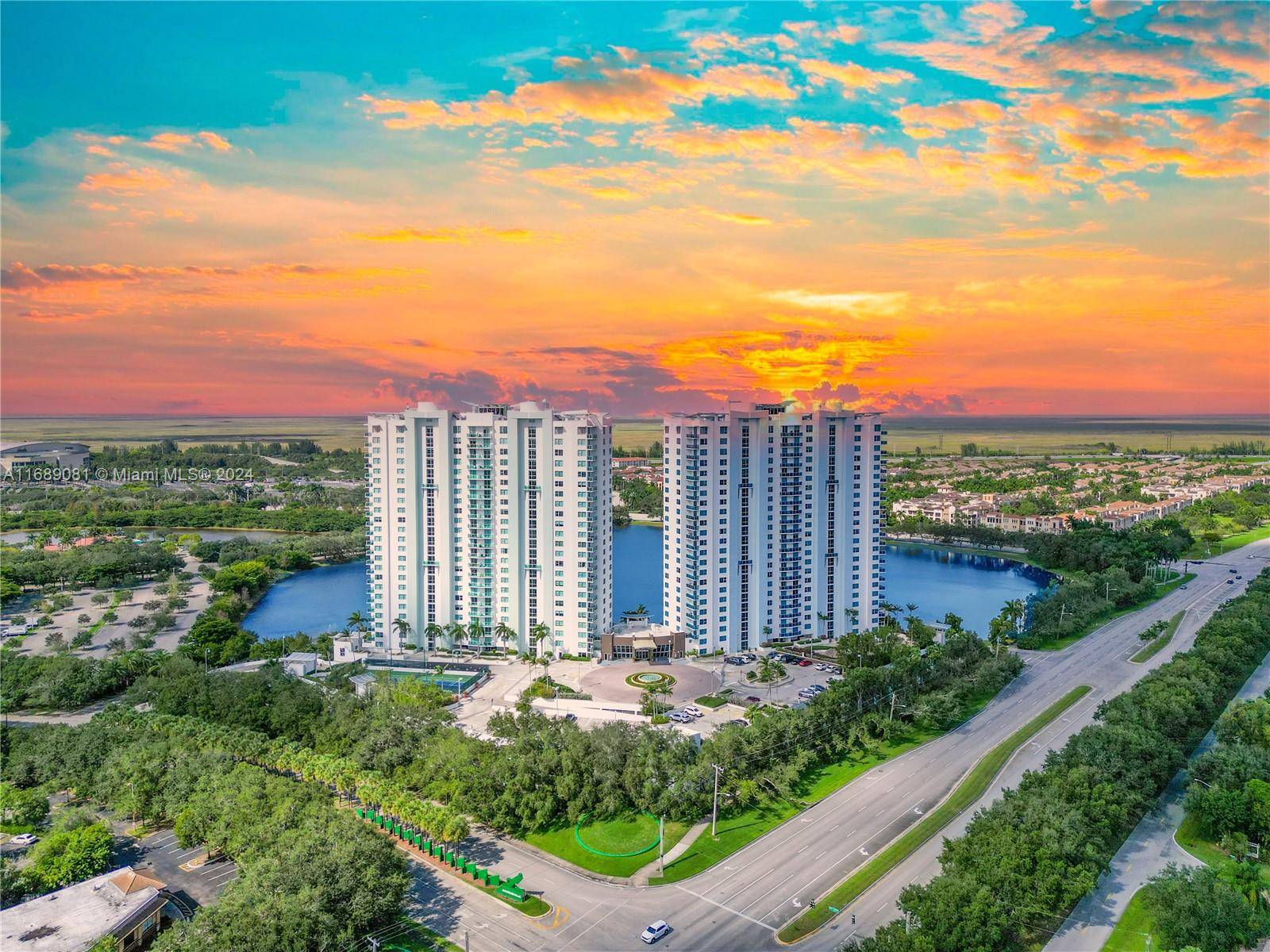 Beautiful unit with a Larger floor plan in this high rise condo with 2 bedrooms, a versatile den convertible to a third bedroom, 2 bathrooms and 2 balconies.