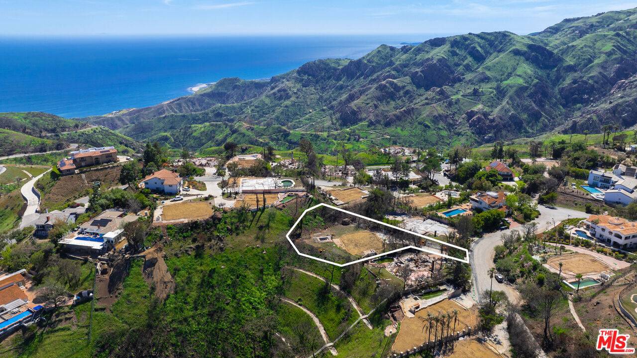 23310  W Pompano St Malibu La