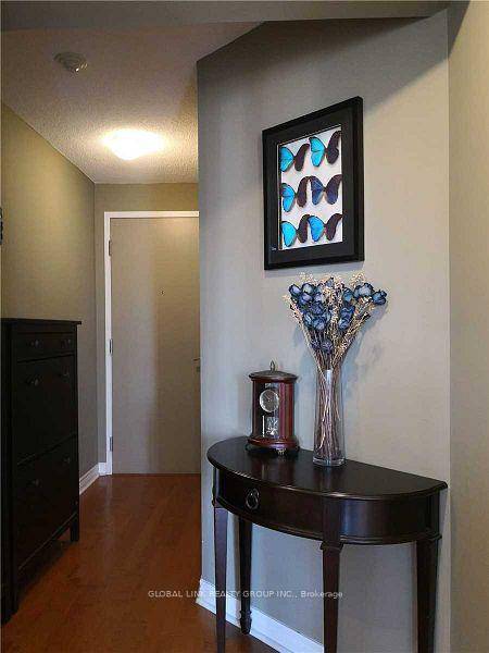 Luxury, Sunny And Bright Unit In Residence At College Park, One Bedroom Den Unit.